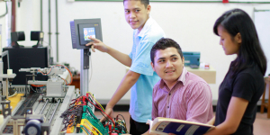 TEKNIK LISTRIK BANDARA